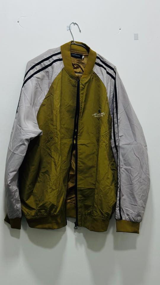 السلام عليكم بضاعه جديده اي قمصله ب 6تراكسود ابو الكبع داخل فرو ب 15 تراكسودداخلي و داخل فرو ب7هاينك ياخه طويله ب2ب15هودي ابو الگبع داخل فرو ب8—2ب15
***********
