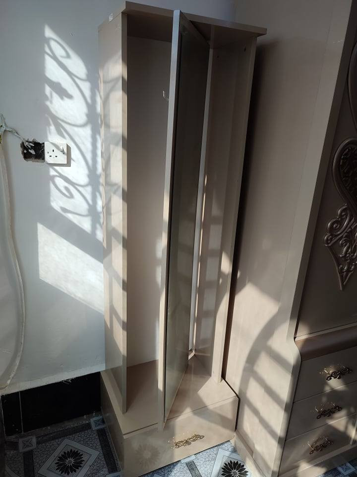 للبيع السعر 900وبيها مجال
*********** للتواصل 
او ادخل خاص
