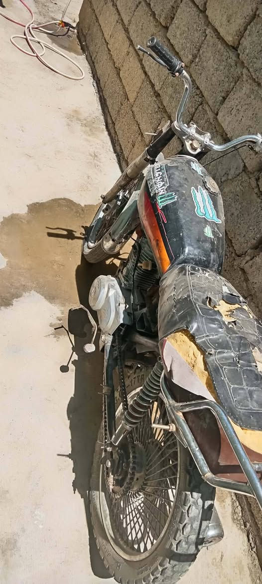 مطور بارت خمس9 شغال كامل محرك ناعم اي صوت مابي معدل فول السعر 125وبي مجال


**إذا كنت صاحب هذا الإعلان وتريد حذفه لأي سبب، رجاءا أرسل رسالة إلى الدعم الفني**
