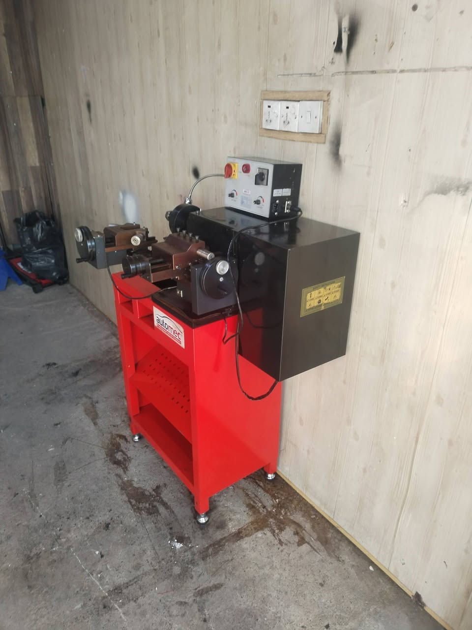 اخوان هذا صفر ما مستعمل بس فحص اذته  بس تصفيره خشن عل مود هاذ ابيعه 14ورقه والله  ما جبت علي مصلح احتمال الماز غير شي ما اعرف عاذ حساسات توقيف كامل ***********
