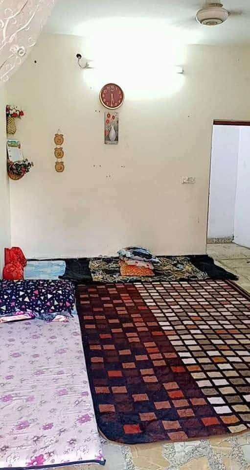 دار للايجار معزول
غرفة وصالة ومطبخ وحمام وتواليت خارجي وداخلي وبيتونة وسطح على عموم الدار مساحة ١١٠ متر
الدورة الميكانيك منطقة التجارة المربع المقابل الى لحوم اسيا على شارعين ١٥ متر ومنطقة هادئة 
السعر قفل 400 الف
للاستفسار ***********
