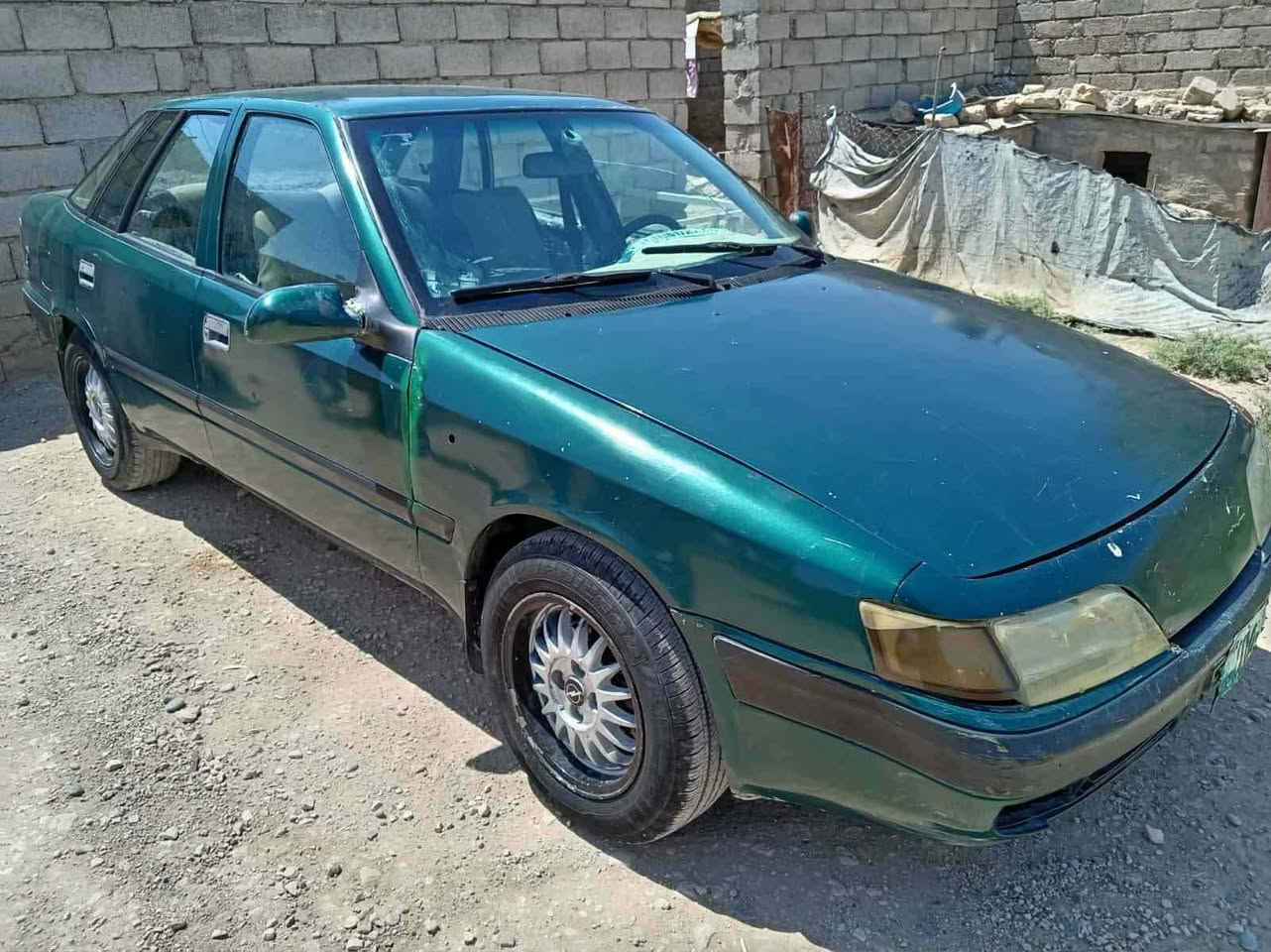 السلام عليكم
دايو للبيع موديل 95 
شرط الوكلاء والتحويل 
السعر 16 وبيها مجال للطيبين 
اتصال على الرقم 
***********
