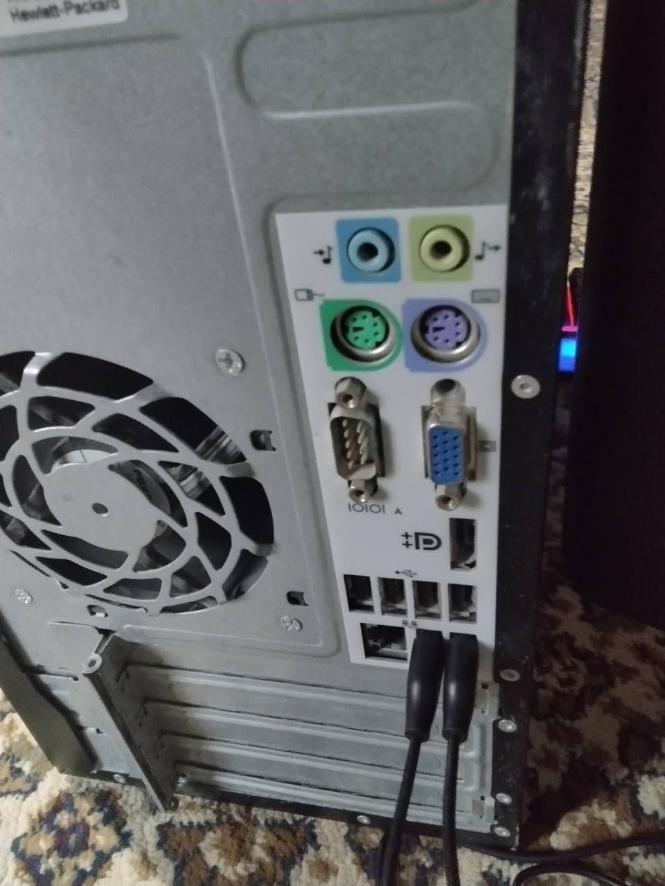 🔥 حاسبة Dell كاملة جاهزة للاستخدام
✅ المعالج:Core i3 الجيل الثاني
✅ الرام: 4GB
✅ التخزين: 500GB. hhd
✅ تشغل: برامج تواصل الاجتماعي+ برامج أوفيس + نت+الالعاب الخفيفه 
🖥️ شاشة  19 LGإنج
🖥️ كيس hp   
⌨️ كيبورد + ماوس أصلي ضوئي
📌 الجهاز نظيف ومجرب 100%  
📍 المكان: (نجف الاشرف)
🚕 توصيل لجميع محافظات العراق
💰 السعر: 75


**إذا كنت صاحب هذا الإعلان وتريد حذفه لأي سبب، رجاءا أرسل رسالة إلى الدعم الفني**