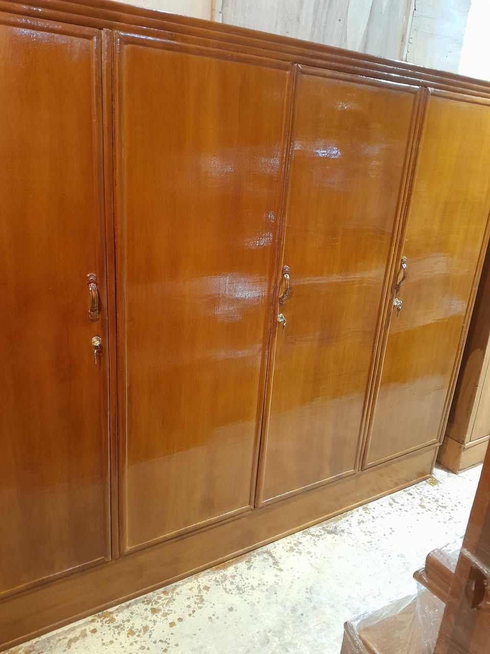 كنتور ابو الربعه نجاره السعر متين وبي مجال وتساب او تصال *********** الحله ابو غرق
