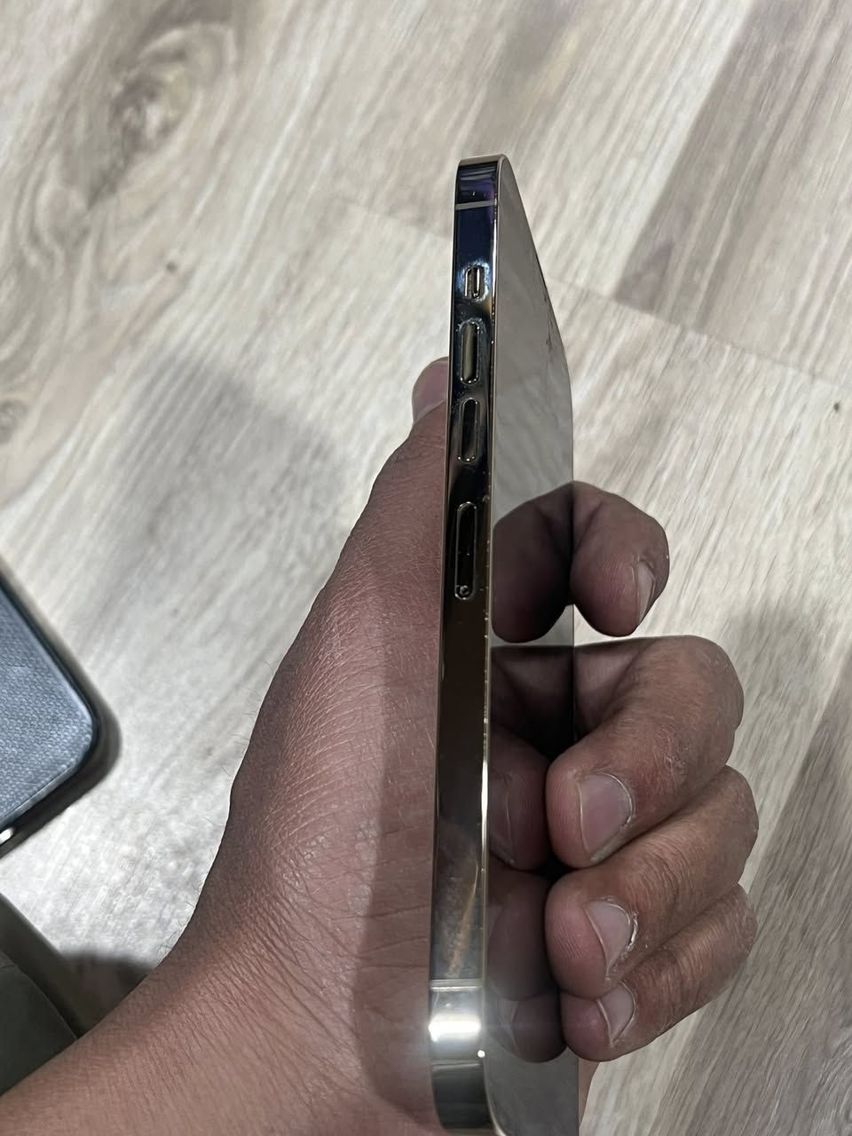 آيفون ١٣ برو ماكس بذاكرة ٥١٢ بطاريه ٩١
بي فطر بالكلاسه ممأثره  
رايده ٥٠٠
المنصور الداوودي 
***********
