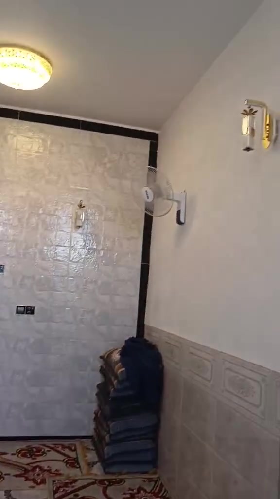 حي ساهرون سعر خابرني ***********
