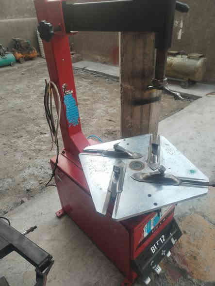 كمبريسر 500 التر ثري فيز وخالعه حجم 22 للبيع الناصرية قضاء الشطره ***********
