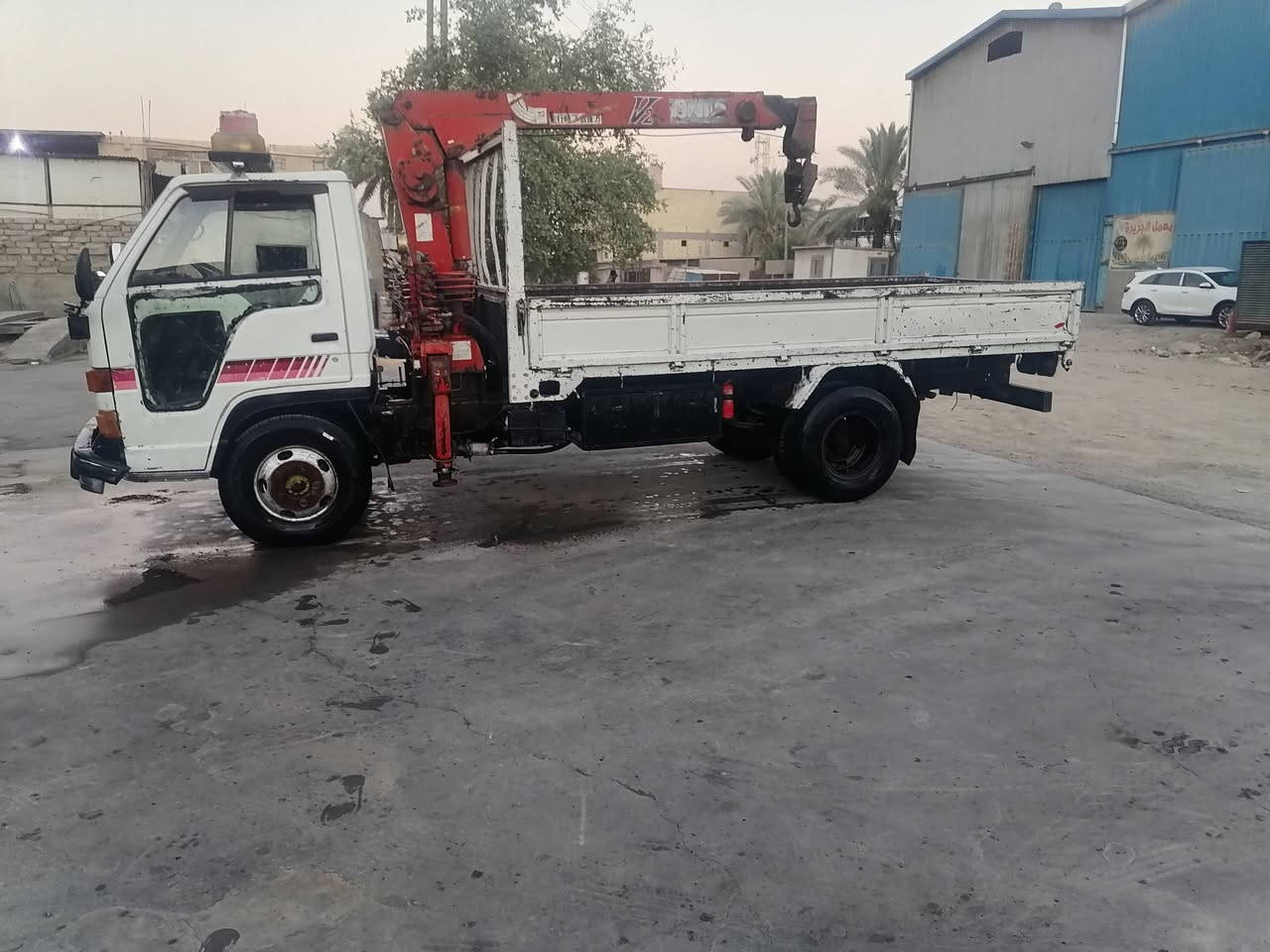 سلام عليكم كرين البيع جاهزه من كلشي السعر ٧٥ وبيها مجال المكان حلة ***********
