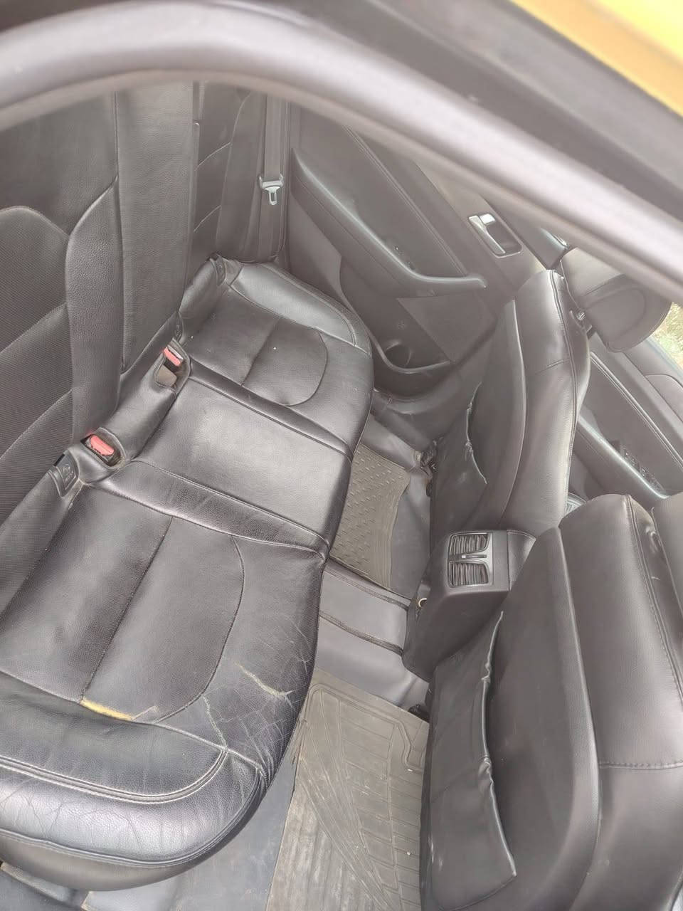 سوناتا 15
فول مواصفات 1/1

سنويه جديده تحويل مباشر

 مشروع وطني

خطها مهران نجف

السياره جديده نظافه فول

حادثها سرقه بنيد فقط

مكينه تيربو رياضي معروفه مواصفاتها

سعر 135

الشراي يتصل ويدلل ***********

***********
