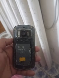 نوكيا 808 • بطارية منتفخة • شاشة مكسورة