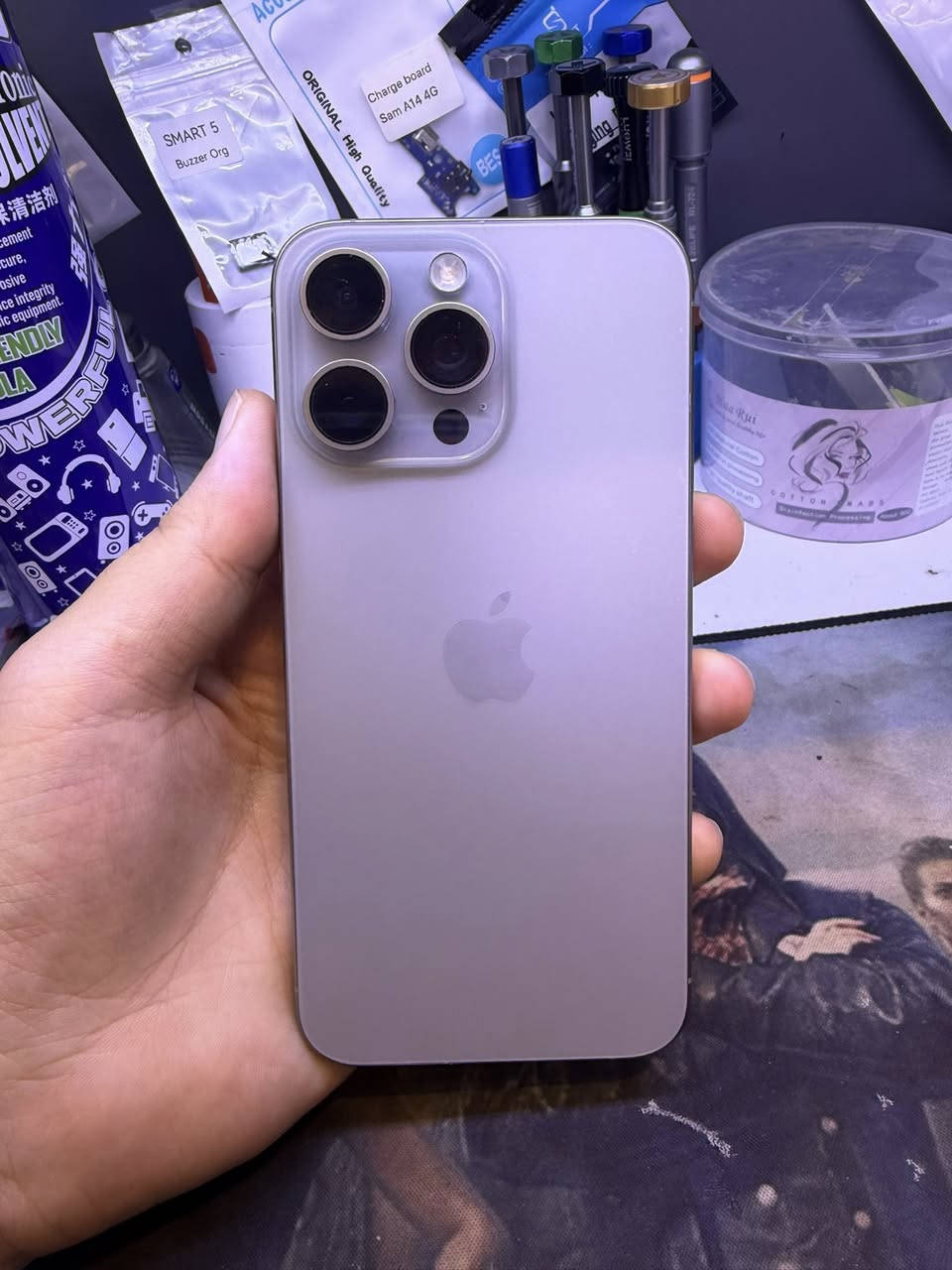 15 برو ماكس 256 
متوقف كاميرا وبصمة وجهه
بي نقطتين صغار بل شاشه خضرات كدامكم
السعر : 640.000 الف قفل بدون عملة قفل
رقمي : ***********
أنينو للهواتف 
زيونة شارع الربيعي مقابل الكوخ
