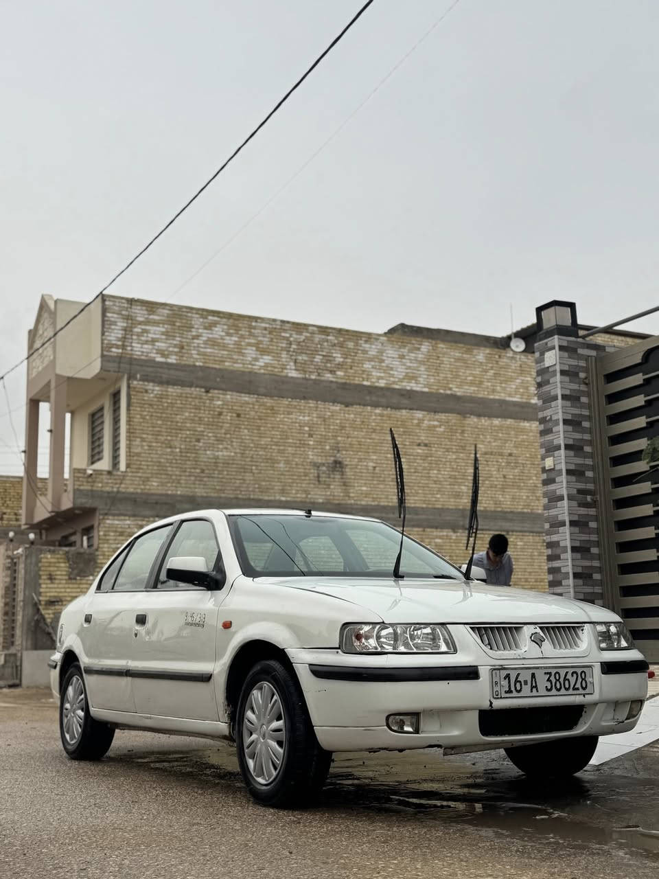 سلام عليكم :

سمند 

المديل:2009 

رقم قادسيه الجديد نكليزي

السياره عل وضع الشركه 

بدون صبغ فقط البنيد مصبوغ

براغي الشركه مامفتوحه

دواخل جديده 

كهربائيات كلها شغاله 

مكينه جديده 100/100 

كير ايضا كفاله 

الحداديه 100/100 

تخم تاير جديد حتى السبير

مكان السياره نجف

السعر  36 وبيها مجال بسيط 

***********
