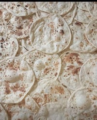 خبز أبيض • توصيل • حي تراث