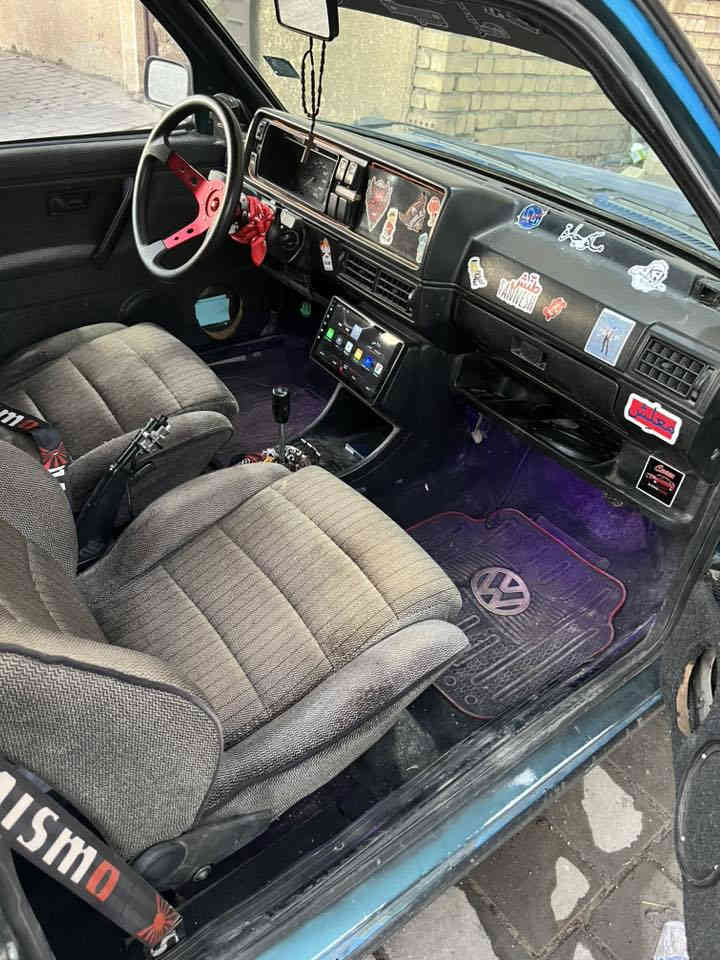 السلام عليكم للبيع  حسب القناعه كولف عضم كير عادي مكينه ١٨٠٠ موديل 21991وارد  تخم تاير جديد وباتري داخله جديد بمعنه الكلمه خارج كلش نضيف هستوه معمره تعمير حلوو لون مميز شاشه  شاديله داخل غرفة رياضي صالنصة رياضي سعر سياره ٣٨ورقه و بيه مجال مكان سياره بغداد شارع فلسطين  بيه نرقص بصيطه  لاستفسار ***********
