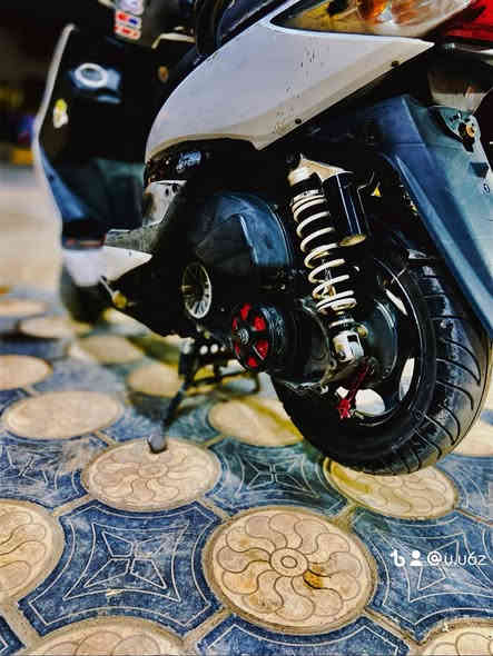 السلام عليكم سكنس فحل للبيع كوري نوزل خطين الدراجه بيهه تزويد.  
1-فلنجه رياضيه
2-ستان رياضي
3-دبلات خلفيه
4-صدر NCY
5-يدات بريك NCY
6-كلجات زوج 
7-فراك بريك
8-صالنصه كاربون فايبر 
9-قطره رياضيه 
الدراجه مكفوله من تبخير او تنقيص 
بوشه 58 شلعه معدل تجي وتشوف 
سعرهه 850 وبيهه مجال موجود خاص بكل وقت 
رقمي ***********
