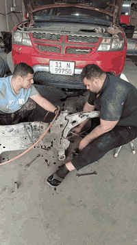 حدادة صدر  عام لكافه انواع السيارات ومواد صدر ممتازه البياع الحي الصناعي الشارع الثالث ميزانية بغداد الرعد وتوت ***********
