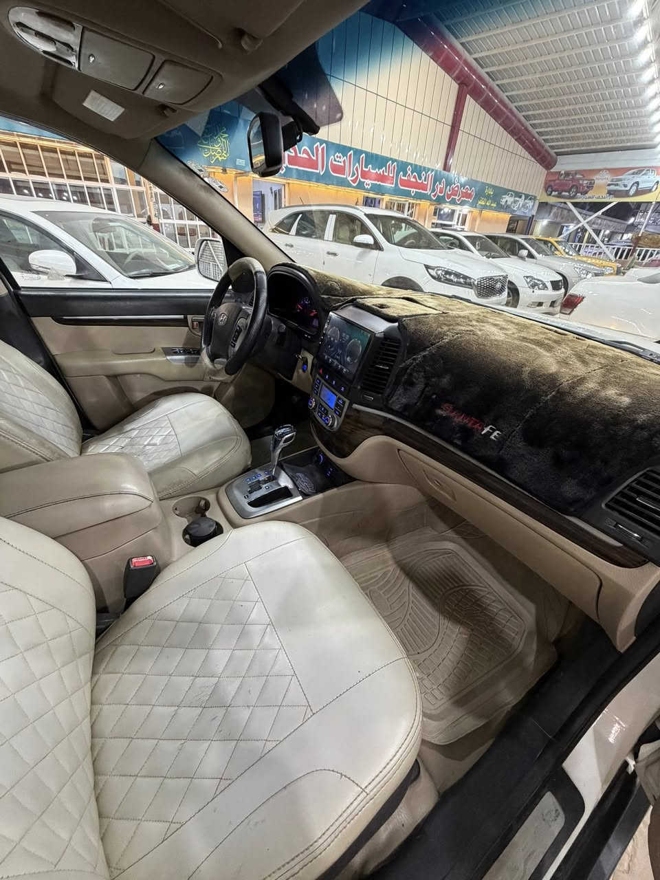 سنتافي2012
فول مواصفات 
بصمه جلد فتحه بتريد تلث قطع
رقم اربيل انكليزي وكاله ومداور 
محرك السياره 4سلندر
السياره كفاله عامه بارد واحد بيها
السعر 148$ بيها مجال 
مكان السياره نجف 
***********
