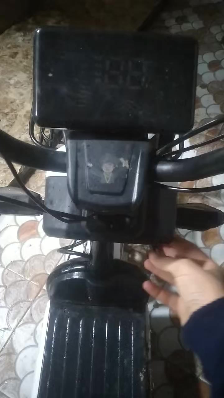 دراجه شحن حجم 14مثل ما موضح بل صوره موديل 25
اشاير يمنه يسره بطاريات اكثر من نص عمرر  مكاني ديالى بعفويه خلف صناعة الولا سعر 240وبي مجال او مراوس


**إذا كنت صاحب هذا الإعلان وتريد حذفه لأي سبب، رجاءا أرسل رسالة إلى الدعم الفني**