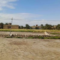 قطعة • ٢٠٠م • خلف الملعب