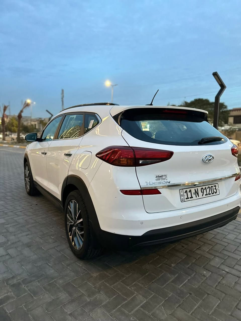 سلام عليكم توسان 2020 خليجي بصمه فتحة ٥ عدسات دبل لددوسات ليزريةفول موصفات رقم بغداد باسمي كله جديد 
مكفوله من الصبغ ماشية ٧٣ مكانها بغداد الكرخ.                           
السعر ٢٠٢ بيها مجال 
رقم الهاتف ***********
