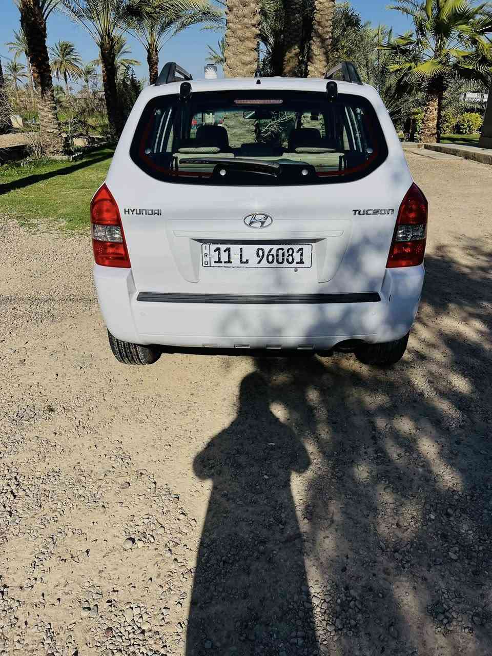 السلام عليكم
توسان 2009خليجي على وضع الشركه 
بيها جاملغ  امامي مبدل وكاله فقط غيرها كفاله سونار مرفق بالمنشور 
هزه ورقم جديد باسمي شخصياً تحويل ثاني يوم
سياره جاهزه مابيها كل نقص 
تبريد/تدفئه 
تخم تاير صدر جديد 
السعر123$.قابل للتفاوض
سياره مكانها بغداد
هـ ***********
