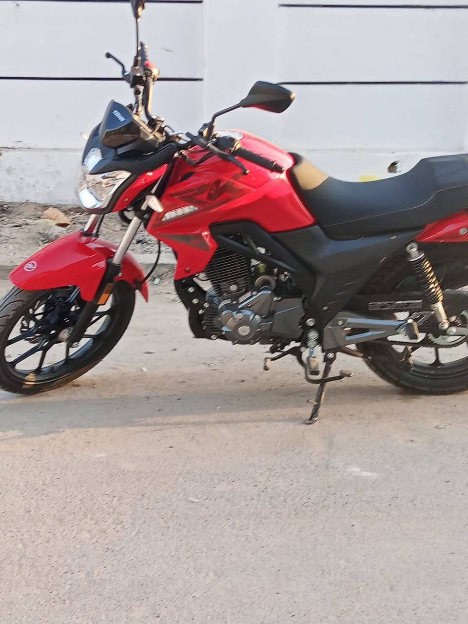 RK 200cc للبيع 
رقم وسنويه تحول مباشر  
محركها 200 
موديل 2025
المكان بلد 
التواصل واتساب 
***********
