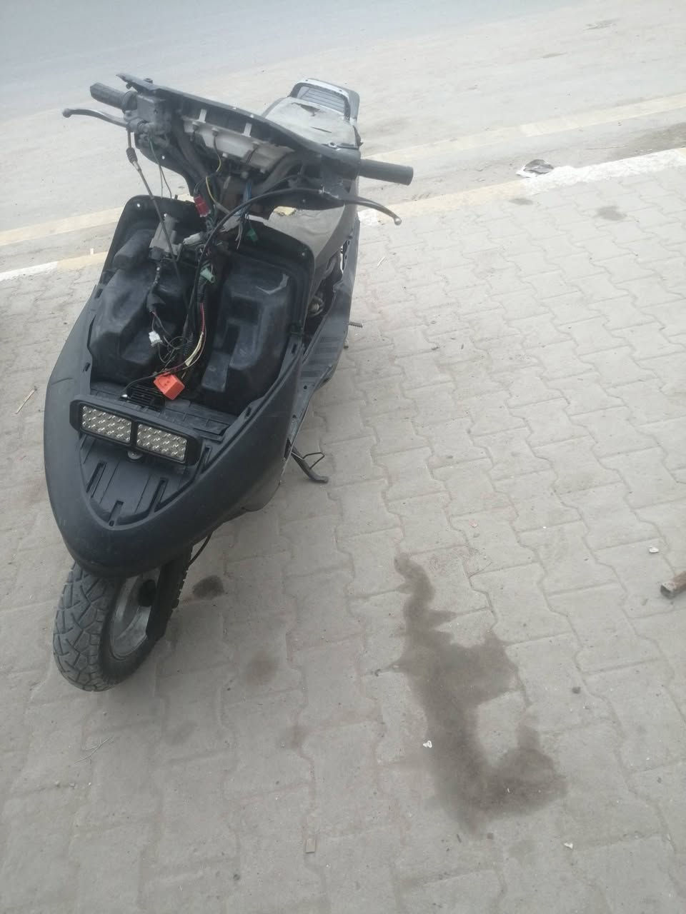 فراشه للبيع تايرات جدد دبلات جدد كهربائيات كلها شغاله سلف شغال مكينه حلوه ناعمه وحلوه بلمشي واير سكليتر جديد لايت ثلجي سعرها خاص ومناسبه حيل ومتوازي ع بيعتها مكاني كوفه حي 17 تموز *********** بي وتساب
