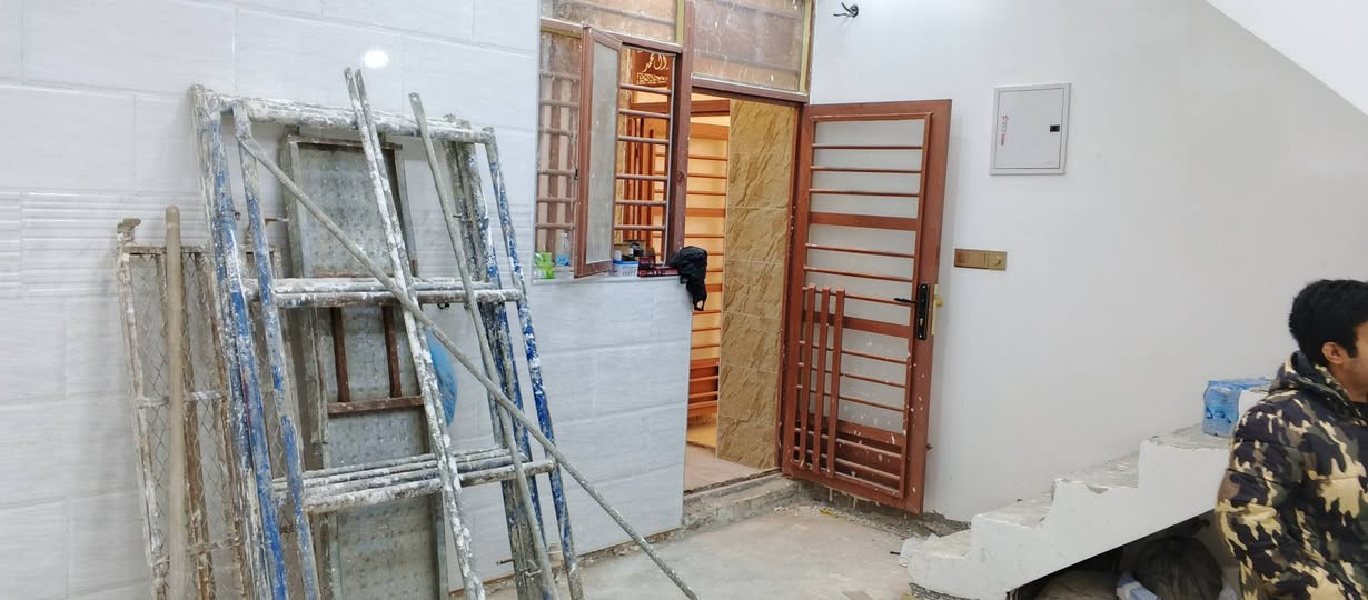 دار للبيع ركن مساحة 58 متر بناء جديد درجة اولى طابق واحد غرفة وصالة وخدمات البيت فارغ نقص بس كاشي البلديات المعسكر شارع صورة السيد ثاني فرع للاستفسار ***********
