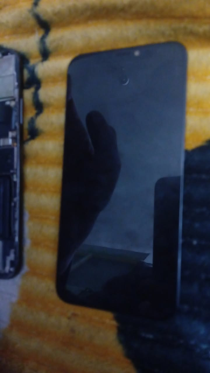 اكس عادي ابيعه طافي ٦٠ وبي مجال حك جيتك ٧٨٧٦٠٠٦٩٧٣
