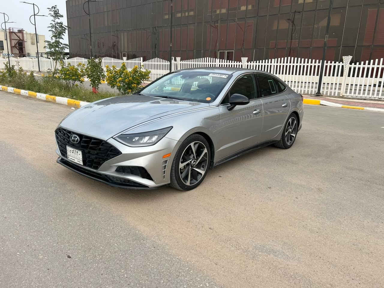 السلام عليكم.
سوناتا 2021 معوقين حاضر للوكاله العامة شرط وارد امريكي كفالة عامة تقرير تعمل وتسير السيارة احلا من صور ماشية 55miوجاهزة محرك 1600تيربو 
السعر:160وبيه مجال ترهم مراوس
المرغوب 
مواصفتها:
ليد امامي خلفي
لايت زنون 3عدسات
بصمة تشغيل+ابواب
تبريد قطعتين
كشنات جلد مخمل
عداد كهربائي
ويل كب رياضي
تدفئه تبريد كشنات
سايد بريك دكمة

مكان السيارة:الناصرية مركز 
***********
