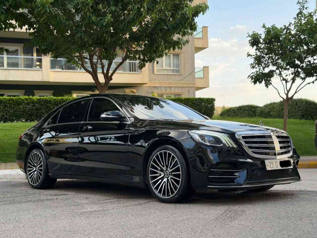الفخامة الالمانيه بسعر مناسب جدا مارسدس S 550 فووول مواصفات داخل بيج محدثه 21 وارد أمريكي جاملغ خلفي ونص الباب بدون دواخل او ايرباك وبالعراق صار بيه شويه صبغ بالجاملغ الأمامي كير محرك صدر كله بلادي ومابيهم أي نقص صفر مسج رقم وهزه جديد تحويل مباشر مكان السيارة بغداد الكرخ أي استفسار اتصال ع الرقم او وآتس *********** بغداد, العراق
