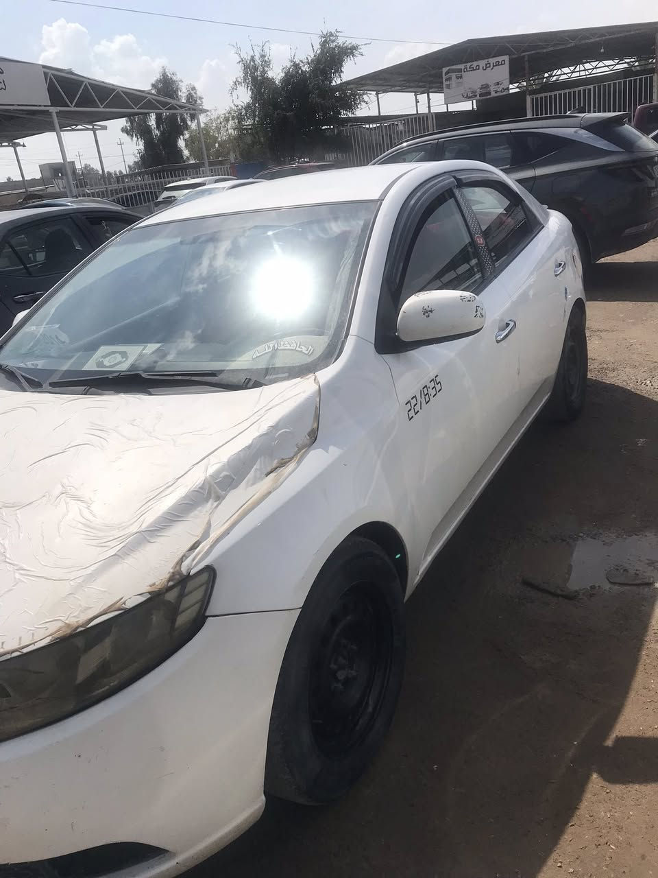 السلام عليكم كيا سيراتو  خليجي 2011للبيع السياره بيها. بل البنيد شويه صبغ  السياره نضيفه حيلل رقم سليمانية. مواصفات فول عادي السعر ١١١ورقه. وبيها مجال  والاستفسار عل الرقم *********** العنوان صلاح الدين سامراء وموجود وتساب
