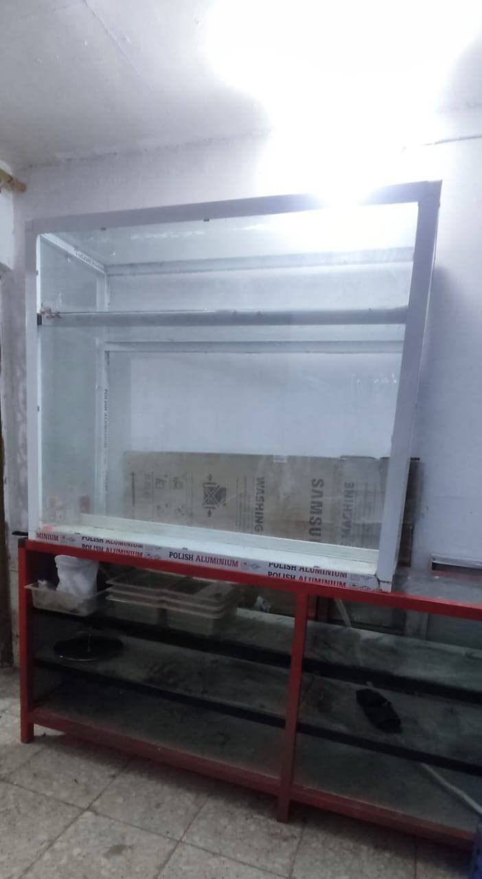 ميز المنيوم للبيع عدد اثنين ميز المنيوم للبيع عدد اثنين
الاحمر طوله مترين ونص وارتفاع متر ونص ونزال 50
والابيض طول وعرض متر ونص ونزال 50
للاستفسار ***********
