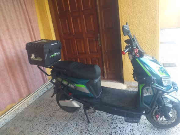 السلام عليكم دراجه شحن للبيع ٦ بطاريات على الفحص مستعمل ١٠ ايام فقط السعر 850 بي مجال حك الجيه الرقم الهاتف  
***********
