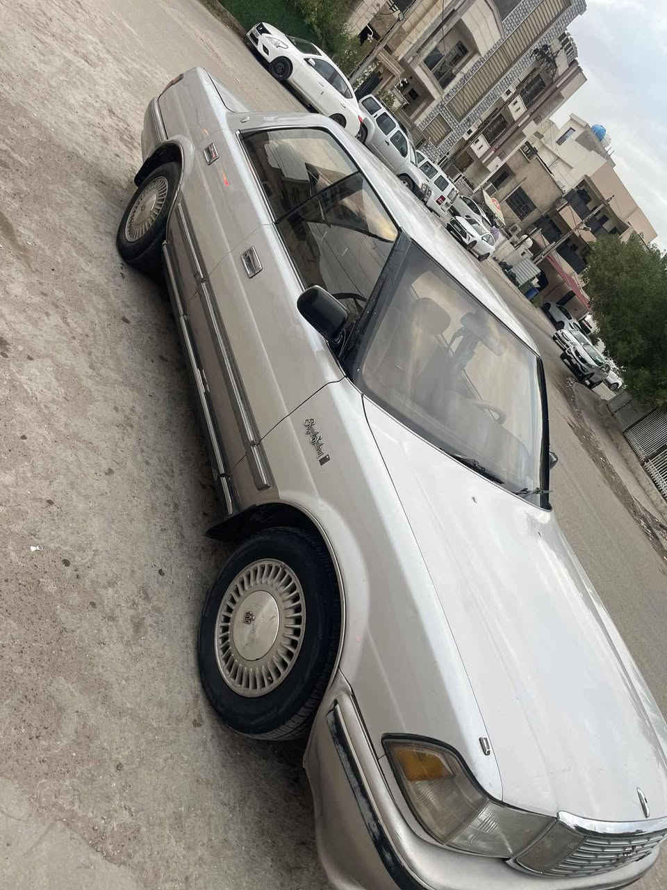 السلام عليكم هارتوب موديل ٩٠ رقم بغداد انكليزي باسمي كير مكينه مكفوله صدر جديد مكفوله من ضربه وصبغ والكص بيه جراد خفيف ب قماره تخم تاير سياره نضيفه وجاهزه  داخله نضيف جدا مكان سياره بغداد السعر ٥٥ بيه مجال بصيط الاتصال ***********
