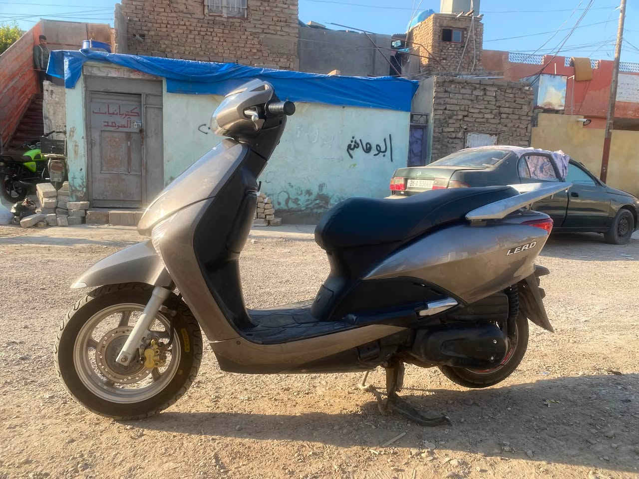 س ع ليدي حديث مفتوح مكينه خرسه  مابيه اي نقص فقط واير سرعه.  كهربايات طوافه اشاير لايت كله شغاله

***********

