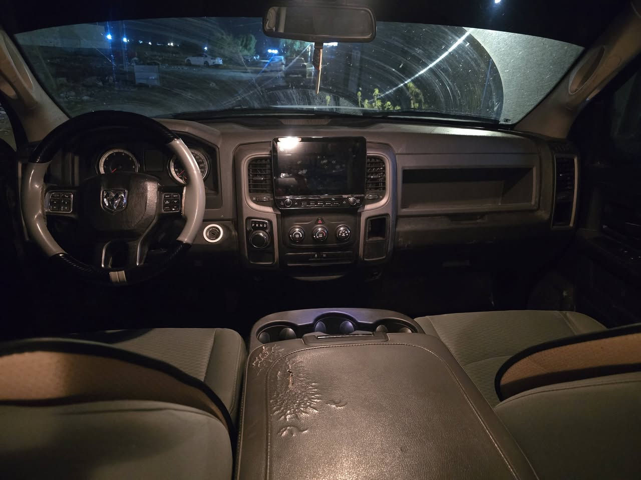 السلام عليكم 
دوج رام 2016 
رقم اربيل سنويه2030
مكينه 8 5700 
جاهزه 
السعر 150 
***********
