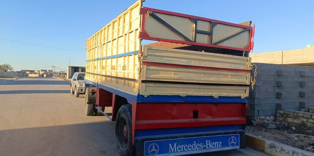 للبيع مقطوره دناكير برينه ورك أبو ل 4  طول 6 ونص صينية 110 التفسير عله الرقم *********** 
سعر5 مليون وبيه مجال حك جيه
