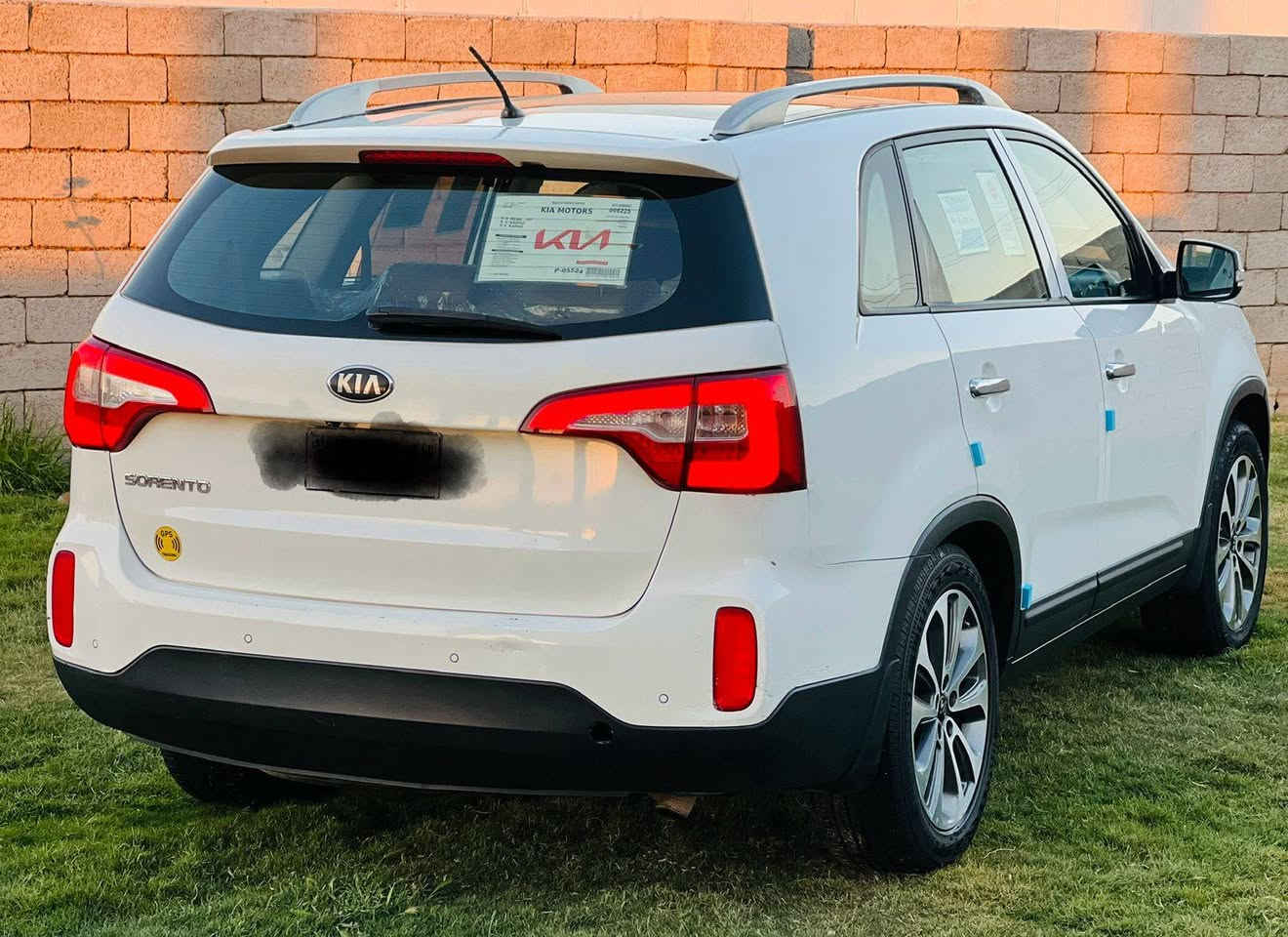 السلام عليكم ورحمة الله وبركاته 
#سورنتو_فول_مواصفات
▪️ الموديل: 2015
▪️ وارد: خليجي 
▪️ رقم: دولي الجديد 
▪️ادوات متومه شرط الحاسبه
▪️ كفاله عامه من الكص والضربه والسرقه والعشائر
#كير_مكينه_كارتون
🔧 الحالة:جيده جدا 
صدر جديد امامي خلفي 100/100
🛞 التايرات: جديدة (أمامي + خلفي)
❄️ التبريد: ثلج
سياره جاهزه من كل شي شرط على اخر حبايه
#الناصريه_النصر
💰 السعر:85 بيع او مراوس
📞 الاتصال:***********
