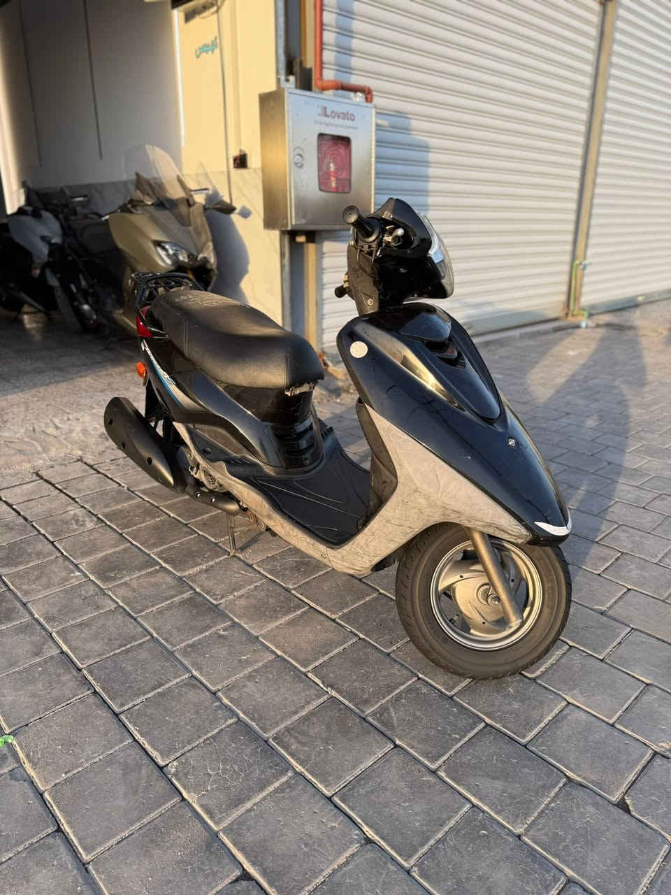 معرض الواثق لتجارة الدراجات النارية
متوفر ياماها بريز بغبغاء رقم انبار مشروع وطني 
تحويل ب اჂ̤ مرور للعراق تحويل مباشر ب اسم المشتري

عداد الممشى 15,000
حالة الدراجة كفالة عامة كفر ومكينة وكهربائياتها 
سعرها 18 ورقة وبيها مجال قليل حك الجية 
العنوان بغداد شارع فلسطين الضلال قرب يصندوق الاسكان 
***********
***********
