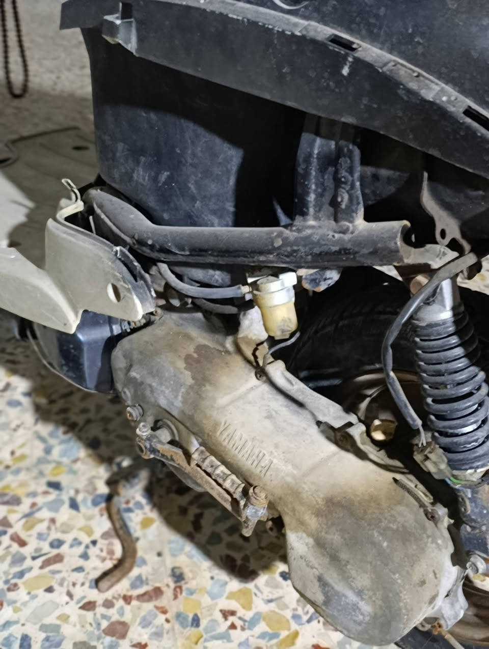 سلام عليكم دراجه شغالهو بدله بوشه وبستم  بس دراجه شغاله بس عوزه ترتيبات والسعر 120
وبيهة مجال والشراي يراسني عله هاذه الرقم *********** المكان العماره حي الجامعه
