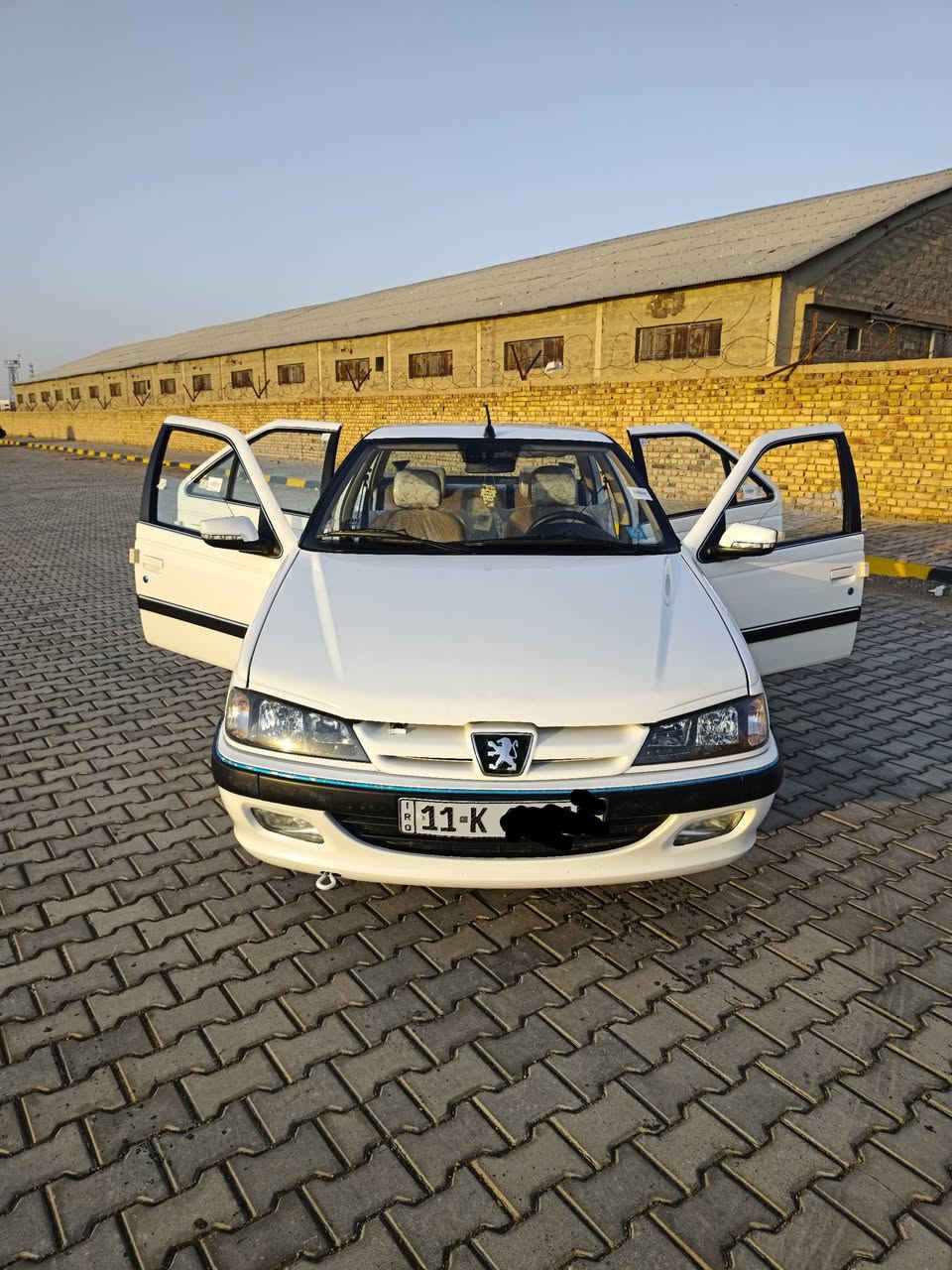 السلام عليكم للبيع بيجو بارص موديل 2025السيارة كفالة عامة من الشخط ماشية 9000 السيارة وضع شركة السيارة بسمي رقم بغداد تحويل ثاني يوم السيارة حرة العنوان واسط كوت مركز مدينة الاستفسار ***********
