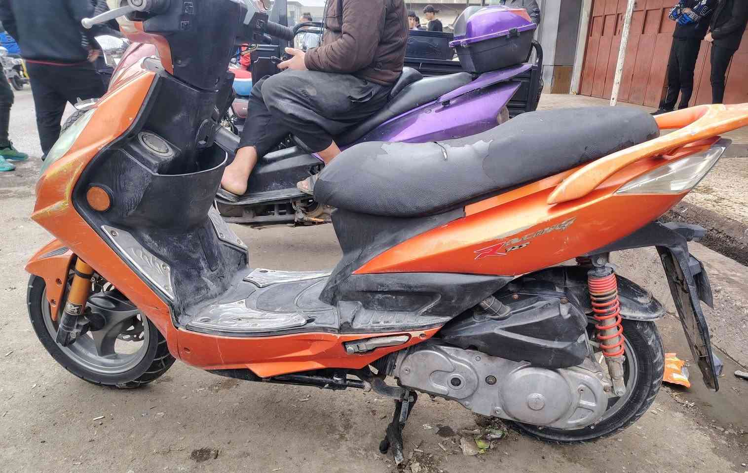 ماطور كامكو للبيع نوزل دراجة مابيها عيب شرط الفحص السعر 450 وبيها مجال لشراي مكاني كركوك حي العسكري *********** وتساب ***********
