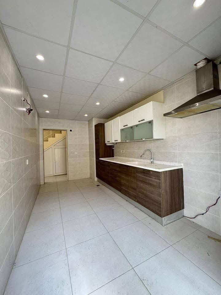 🏡 منزل مُحدَّث بالكامل للبيع في أربيل
📍 مجمع لانه سيتي – من أرقى المجمعات السكنية وبخدمات متكاملة 24 ساعة  

🔹 المساحة: 200م  
🔹 يتكون من طابقين  
🔹 4 غرف نوم  
🔹 تصميم عملي ومساحات مريحة  

فرصة مميزة للسكن العائلي في موقع راقٍ وآمن ✨   

سعر :- https://t.me/yasminmahr

رقم الاتصال او واتساب

***********
#ماهر_العقارات

#اربيل #كركوك #كربلاء #فلوجة #نجف #سماوه #عراق #بصره #دهوك #عقارات #عقاراتللبيع #اشتي_فيلج #حي_قربو #اربيل_الجديدة #ازادي_نوي #كلوبال_ستي #هيوا_ستي #لانه_ستي #فرمانبران #5حساروك #ماس_هيلز #كنجان_ستي_اربيل #حي_هفالان #قرية_الاسبانيه #كوردستان_ستي #زانر_ستي #بختياري #وزيران #مهندسين
