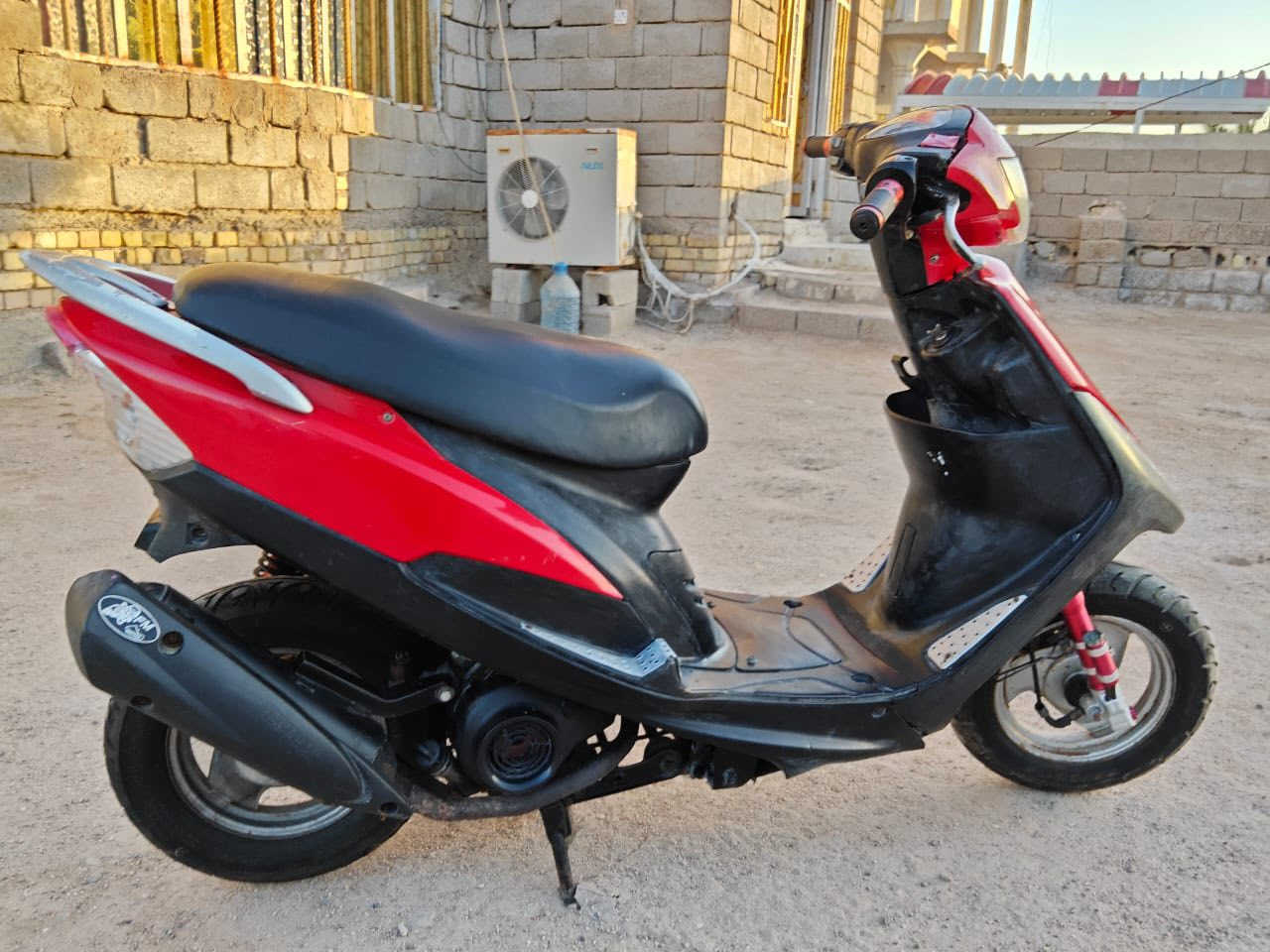 ماكس عدلة للبيع مامفتوحة مامبدل بيهة برغي مستعجل عليهة اريد ابيع 
0770 684 3123
