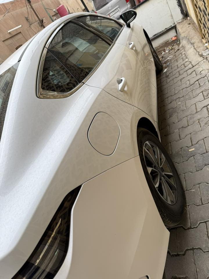 دسترويه تحويل ماشيه 13 الف مكفوله من الشخط والرصعه السياره مغلفه نانو ارباع الجاملغات والدعميات والايتات والبنيد والقماره والجام مغلف عازل حراري اصلي متعوب عليهه  مفروشه ارضيتهه جلد السعر128 وبيهه مجال المكان البصره ***********
