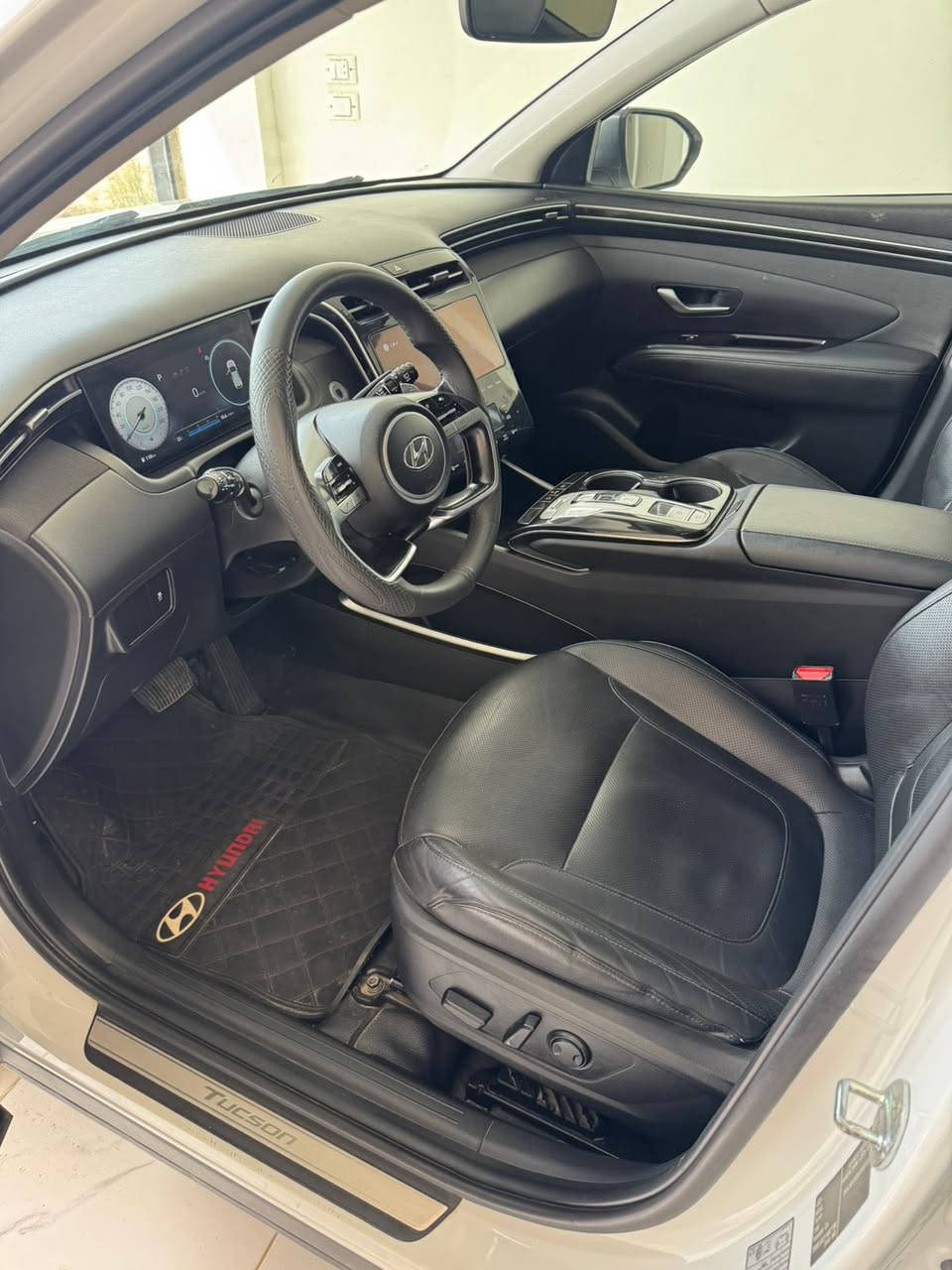 هيونداى توسان NX4 2021
المستوى الرابع كل حاجه ماعدا الشنطه الكهربا
فبريكا بالكامل بدون ملا حظات 
كل الصيانات فى التوكيل 120 km
‎01125207395.             متاح البدل


**إذا كنت صاحب هذا الإعلان وتريد حذفه لأي سبب، رجاءا أرسل رسالة إلى الدعم الفني**
