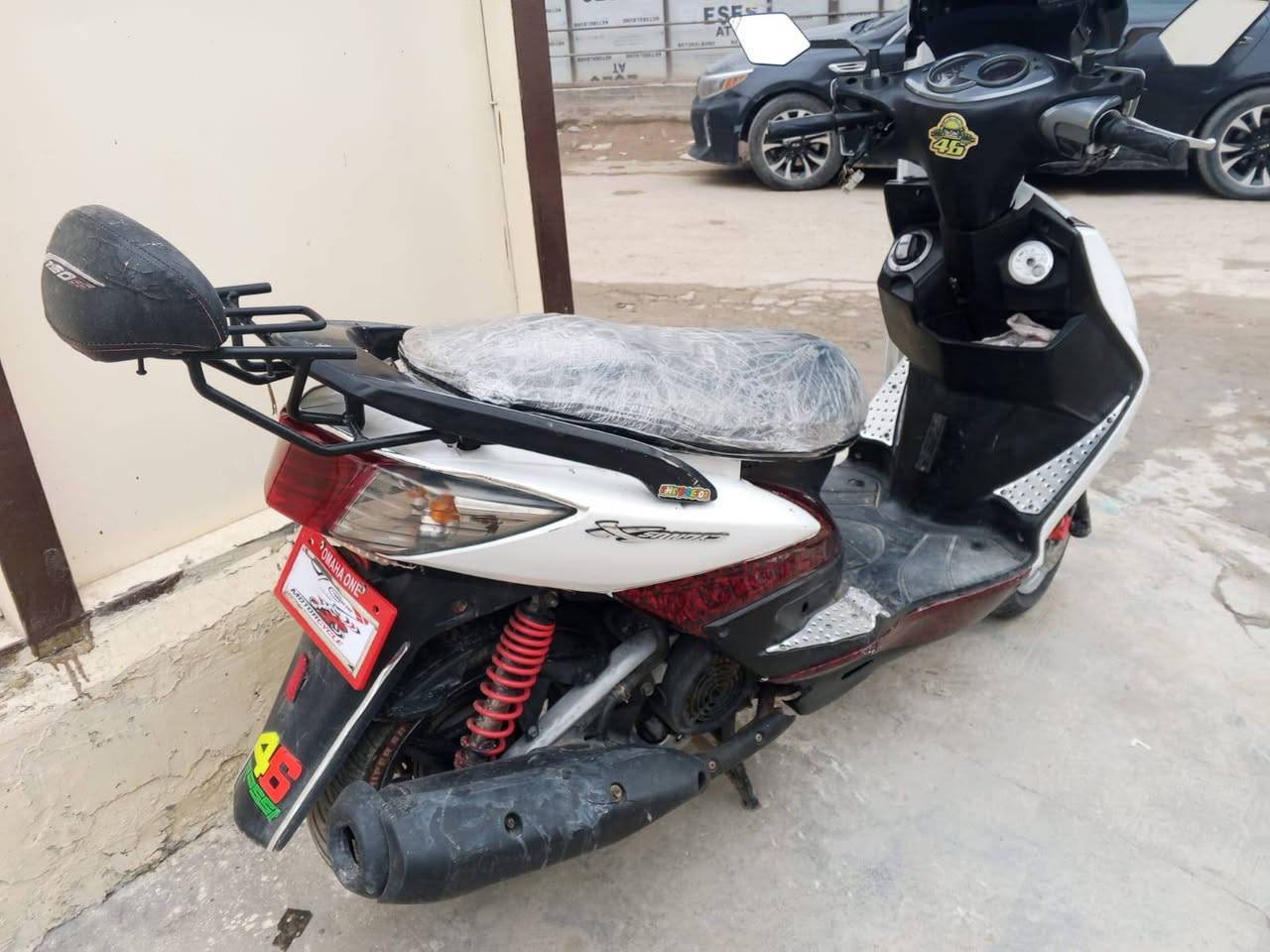 السلام عليكم ...
من رخصت مدير لكروب 
أخوان سكنس فحل ١٤٠ نوزل (ياباني)مو كوري
اخوان الدراجه جديده كلش شلعه معدل فوووول
مابيها اي نقص مكفوله كفاله عامه ماعده مبدل بيها زنجيل
فقط .
زوج تايرات جديد كلجات امامي خلفي وقايش جديد 
كهربائيات كلها شغاله 
ابيعلك من بيتي تجي تفحص وتقتنع يله تاخذها
السعر ٧٠٠ الف
استفسار على الرقم ***********
