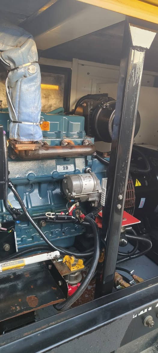 السلام عليكم 
كابوتا 4اسلندر ياباني اصلي 
حجم المحرك 2203
22 كيفي
كاتم 90/100 
وارد استرالي 
شرط برغي ممفتوح بيهه 
ع وضع الشركه 
يوجد لدينا جميع انواع المولدات بمختلف الاحجام 
يوجد لدينا توصيل لجميع المحافظات
***********
***********
