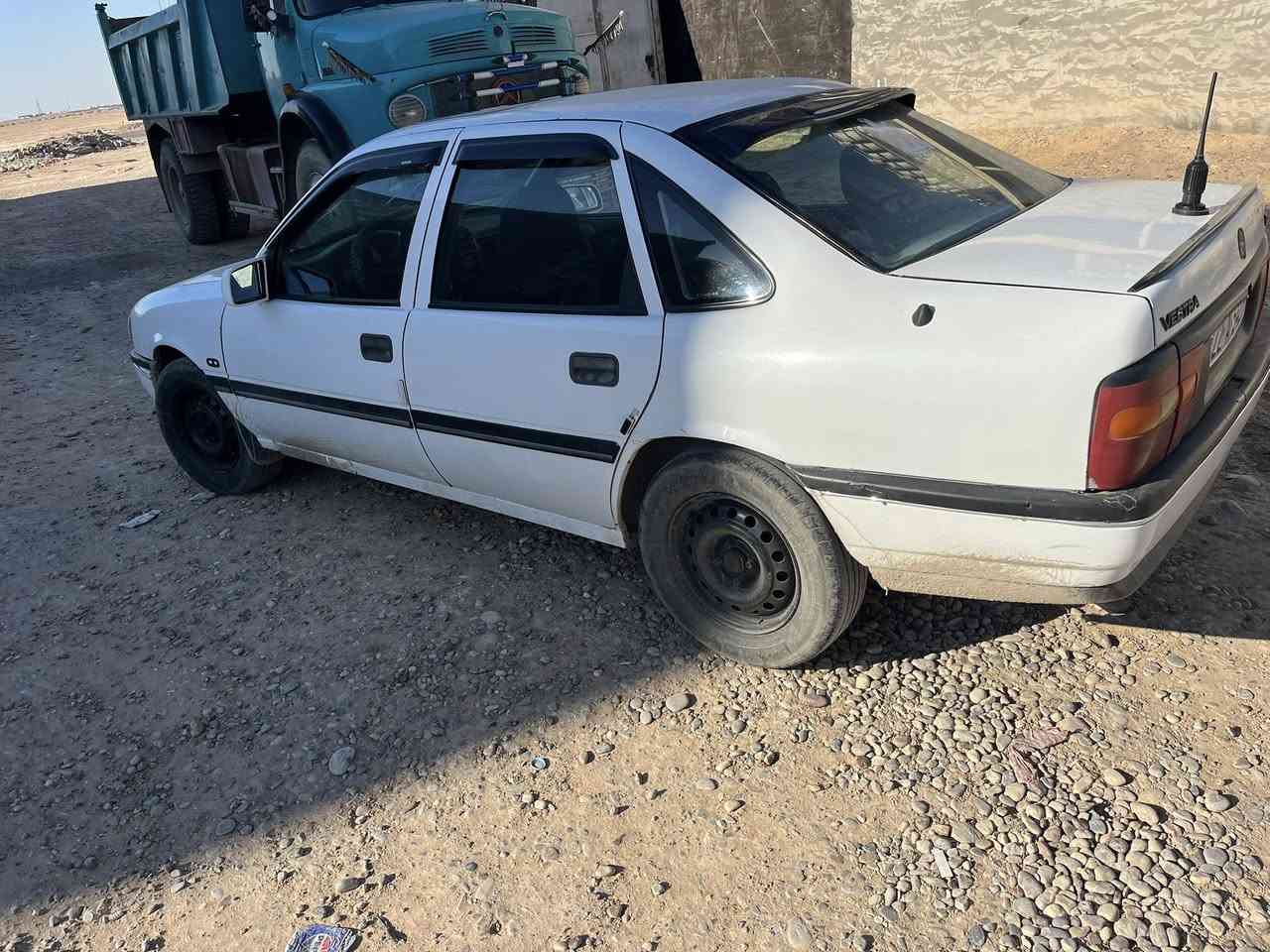 أوبل فكترا محرك ٢٠.  موديل ٩٠ 
رقم أربيل. سنويه ساقطه صار ٣ اشهر بس الهزه بعدها شرط التحويل صاحبها موجود
كير شرط محرك نظيف فقط الباور عاطل 
سعر ٣٥ وبيها مجال بسيط.  ***********
